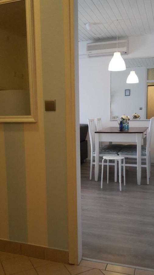 פורץ Deep Blue Apartment מראה חיצוני תמונה