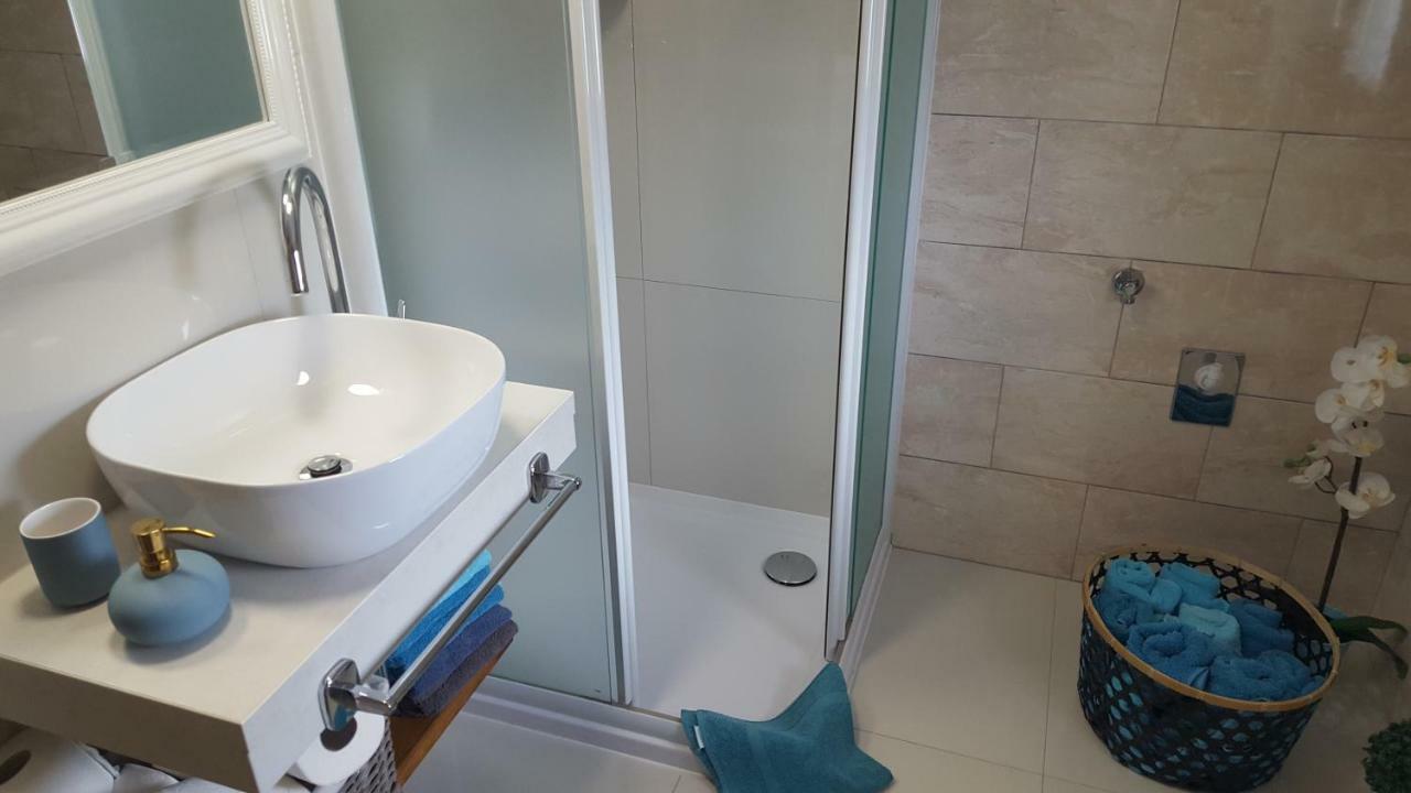 פורץ Deep Blue Apartment מראה חיצוני תמונה